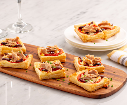 e.v.o.o.-yellowfin-tuna-and-puffed-feta-bites